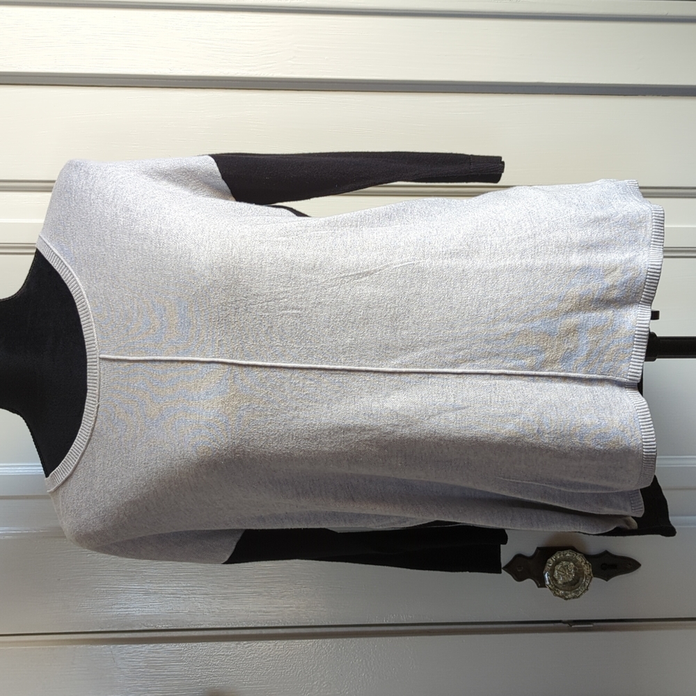 Old Navy color block light knit sweater
